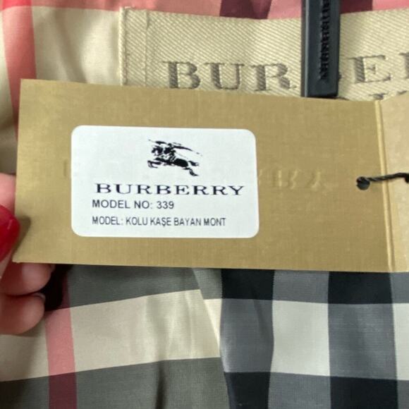 NWT | Burberry | Navy Puffer Jacket | Navy Blue | XXL - Picture 11 of 14